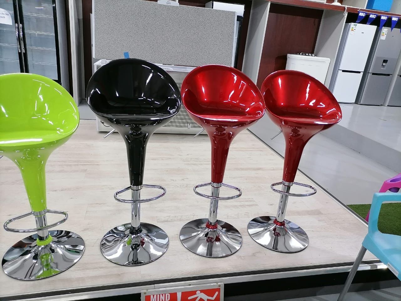 red high stools